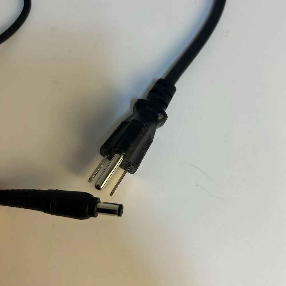 ADP-90MD H/Genuine Delta MSI Laptop Charger AC Adapter Power Suply 19V 4.74A 90W